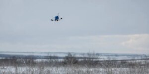 Ucrania ataca con drones una planta siderúrgica rusa en el segundo aniversario de la guerra