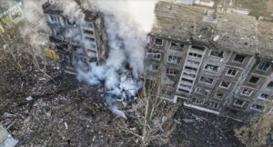 Ucrania denuncia bombardeo ruso con al menos dos muertos y varios heridos en Kúpiansk - AlbertoNews