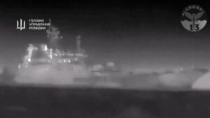 Ucrania dice haber destruido un buque de asalto anfibio ruso con armas en el Mar Negro del que no ha sobrevivido la mayora de la tripulacin
