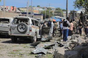 Un ataque de mortero cae en la capital de Somalia dejando al menos 21 muertos