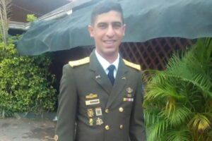 "Yo sigo luchando por su libertad": teniente Franklin Caldera cumple tres años detenido