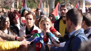 Yolanda Díaz insta al Gobierno a "comprometerse más" con el pueblo palestino y clama por el alto el fuego en Gaza
