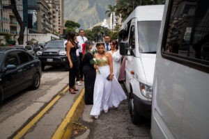 ¡Sin arrepentimiento! Veintiún parejas dijeron “sí acepto” en bodas colectivas en Caracas (+Fotos)