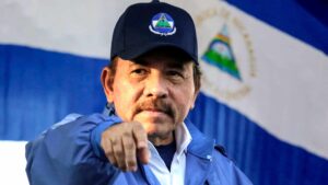 Académicas, artistas y periodistas nicaragüenses son blancos de Ortega, dice estudio - AlbertoNews