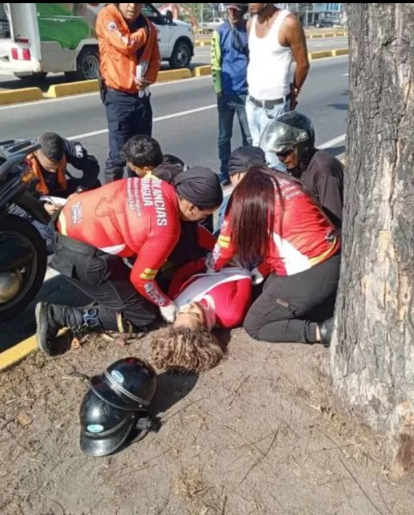 Accidentes en motos dejan 4 heridos en Valencia 