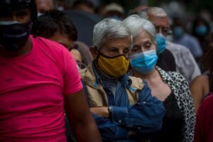 Adultos mayores venezolanos en la lucha
