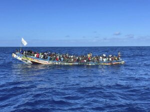 Al menos 23 inmigrantes mueren en el naufragio de una embarcacin en el norte de Senegal