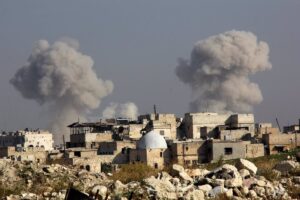 Al menos 42 militares sirios y efectivos de Hezbolá muertos en un presunto ataque israelí cerca de Alepo