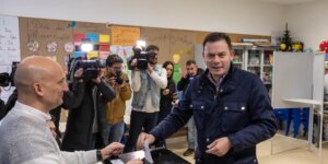 Alianza Democrática del conservador Montenegro ganaría las elecciones en Portugal, según los sondeos