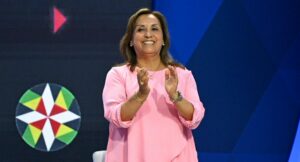 Allanan la casa de la presidenta de Perú, Dina Boluarte, por relojes Rólex