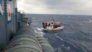 Armada colombiana rescató en San Andrés a 17 migrantes iraníes, rumanos y venezolanos