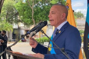 CNE cierra proceso de postulacion a presidenciales con inscripción de Manuel Rosales