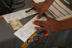CNE lleva una semana de retraso en la actualización del Registro Electoral en el exterior