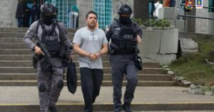 Capturan al exfiscal Julián Bermeo, condenado por recibir sobornos para incidir en el caso de Jesús Santrich