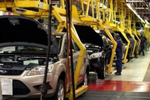 Cavenez: Venezuela produjo cuatro vehículos en febrero