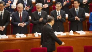 El presidente chino, Xi Jinping, llega a la segunda jornada de la Asamblea Nacional Popular que se celebra en Pekín.