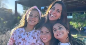 Cinthia Fernández mostró el cambio de look de sus mellizas de 10 años y enfrentó las críticas por teñirles el pelo: “Mis hijas ya crecieron”