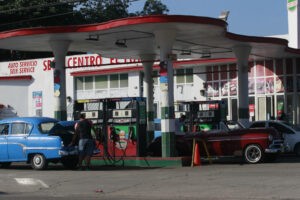 Cuba con combustible más caro y lejos aún de la transición energética