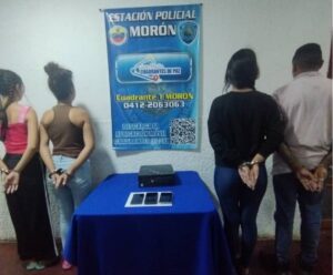 Detenidas en Palma Sola cuatro personas por difundir pornografía