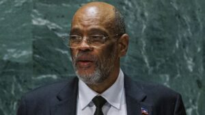 Dimite el primer ministro de Haití, en medio de la ola de violencia en el país caribeño
