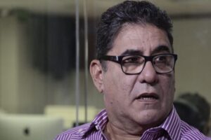 Eduardo Fernández, Gerardo Blyde y Enrique Márquez podrían sustituir a MCM, según Farías