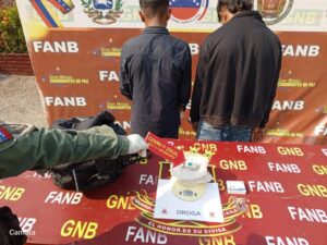 Efectivos de la GNB detienen a 4 sujetos por tráfico de drogas en el Sur del Lago