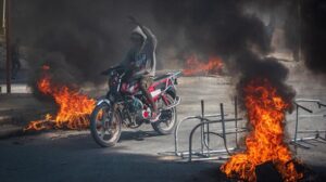 El Gobierno de Haití declara el estado de emergencia ante la ola de violencia en la capital