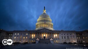 El Senado estadounidense alcanza acuerdo presupuestario – DW – 23/03/2024