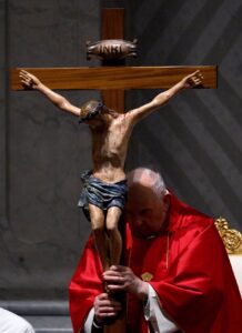 El Vaticano confirma que el Papa presidirá este sábado la Vigilia Pascual