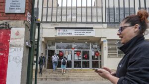 El profesor de Badalona acusado de acosar a alumnas ya suma 7 denuncias
