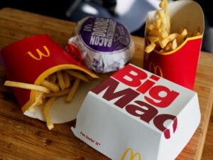 El truco para conseguir comida gratis en McDonald's usando ChatGPT