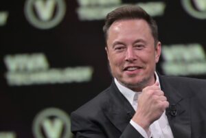 Elon Musk reveló la fecha en la que, según él, la inteligencia artificial superará a la humana - AlbertoNews