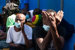 Estado de emergencia y toque de queda en Hait tras el asalto y liberacin de dos prisiones