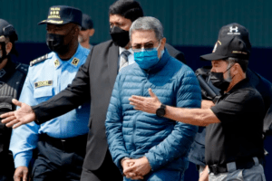Expresidente hondureño Juan Orlando Hernández es declarado culpable en Nueva York por tres cargos de narcotráfico