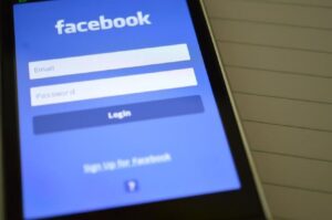 Facebook e Instagran vuelven a funcionar tras 2 horas sin permitir acceso a sus usuarios