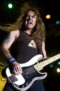 Feliz cumpleaños al líder de la banda Iron Maiden