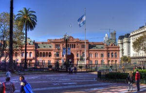 Gobierno argentino confirma que acogió a dirigentes opositores en la residencia de su embajador en Caracas