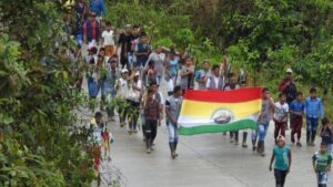 Indígenas bloquean vía al mar en Nariño por minga social y comunitaria