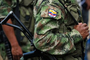 Jefe de disidencia de las FARC dice que apoyó campaña de Petro