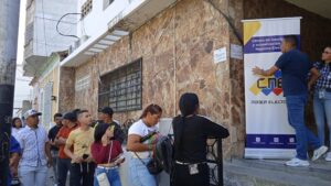 Jóvenes de UNT en Guárico invitan a los ciudadanos a que se inscriban en el registro electoral