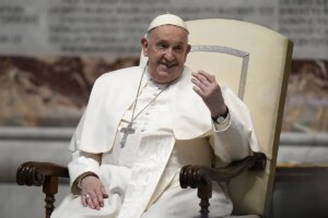 La Embajada de Ucrania en el Vaticano replica al Papa que nadie pidi "negociar con Hitler"