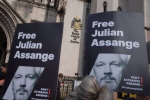 La Justicia británica reclama a EEUU nuevas garantías sobre Assange para decidir sobre su extradición