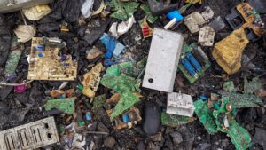 La basura electrónica crece a ritmo alarmante en España y México