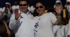La ex primera dama de Honduras Ana García anuncia su candidatura a la Presidencia