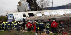La oposición griega se prepara para presentar una moción de censura a Mitsotakis por la tragedia de los trenes