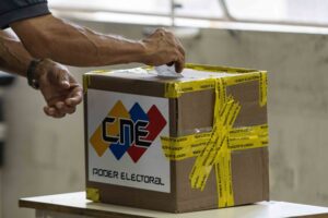 Las probabilidades de que la oposición gane las elecciones presidenciales “son muy bajas”, según politólogo (+Video)