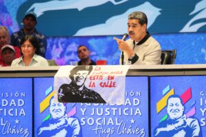 Maduro dice que el pueblo "volverá a conquistar una gran victoria en las presidenciales"