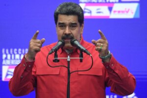 Maduro impone "mxima alerta" a sus tropas ante los supuestos atentados terroristas de Leopoldo Lpez contra sus elecciones 'fake'