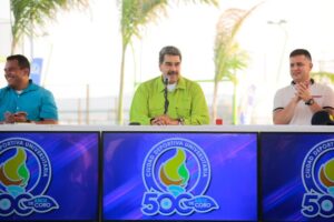 Maduro inaugura complejo deportivo y anuncia acciones para los jóvenes (+video)