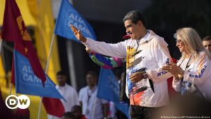 Maduro viola Constitución y burla a Barbados – DW – 26/03/2024